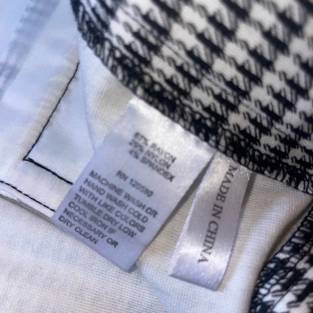 Amanda & Chelsea Houndstooth pants - Picture 6 of 8